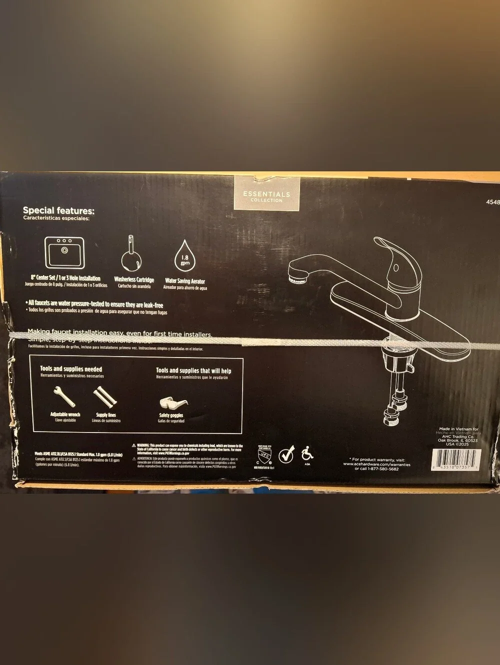 Oakbrook Collection 67896W-2001 Essentials One Handle Chrome Kitchen Faucet
